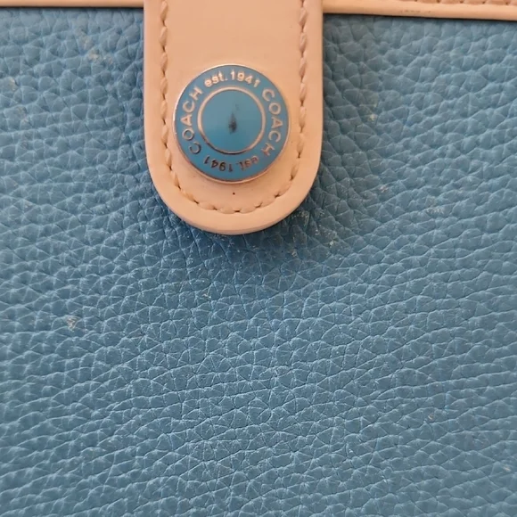 Coach Turquoise and Cream Agenda - Picture 2 of 13